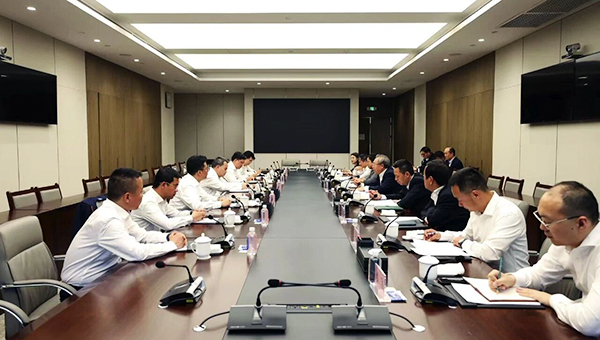 欧博与柳工集团签署战略合作协议